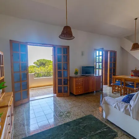 Сasa de vacaciones To *